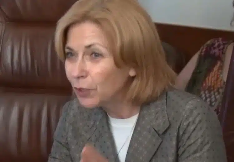 Проучване на агенция "Алфа Рисърч" сочи, че над половината от българите подкрепят еврото да бъде въведено 1 Проучване на агенция "Алфа Рисърч" сочи, че над половината от българите подкрепят еврото да бъде въведено 1
