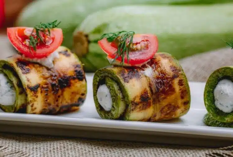 Диетични рулца от тиквички: Вкусна идея за вечеря, без да навредите на фигурата си 1