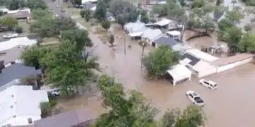 Наводнения в Тексас взеха над 80 жертви 1