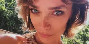 Актриса и модел стана баба за първи път на 39 години, честито! 1