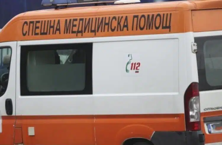 Огромна трагедия: Момче на 17 години от радомирското село Чуковец загина след удар с мотоциклет в електрически стълб 1 Огромна трагедия: Момче на 17 години от радомирското село Чуковец загина след удар с мотоциклет в електрически стълб 1