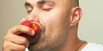 Не само диня: Тези 5 плода ще хидратират тялото ви 3