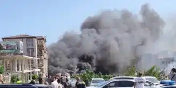 Извънредно от последните минути! Край морето е пълно с пушек, чуват се взривове, голям пожар 1