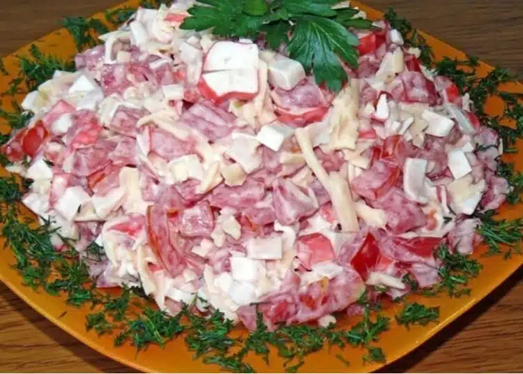 Проста, ярка, невероятно вкусна: рецепта за салата "Червен корал", която се приготвя за броени минути 1