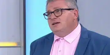 Роден синоптик: В събота идват 43 градуса, бъдете подготвени! 10