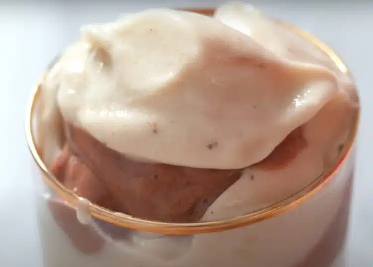 Сладолед без захар и сметана, но по-вкусен от купения! Само 1 минута и ползи за целия ден 1