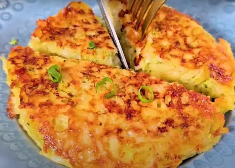 Тиквичките и картофите са по-вкусни от месото. Готвя тези палачинки вместо кюфтета: перфектната лятна рецепта 1