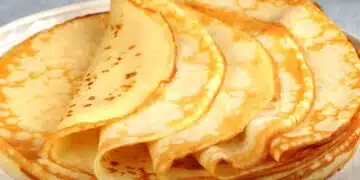 Тези палачинки винаги стават златисти и ефирни! Рецепта, която дава уют и вкус на детството 5