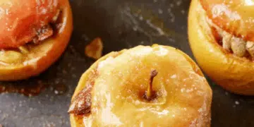 Лека закуска, нискокалорична с аромат на есен: как да си приготвите печени ябълки с овесени ядки 6
