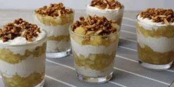 Ябълков десерт без захар и глутен: лесен, бърз и невероятно вкусен 3
