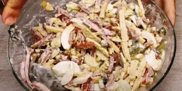 Салатата "Тайната на Дара" е проста, засищаща и невероятно вкусна! Приготвям я цяло лято 11
