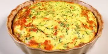 Без мазнини, но с максимален вкус! Невероятна фритата с извара и тиквички 1