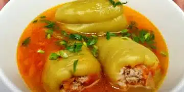 Сочни пълнени чушки в бульон: вкусни и засищащи. Проста рецепта 1