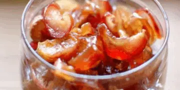 Захаросани ябълки: проста рецепта, която пленява със своя вкус и аромат 5
