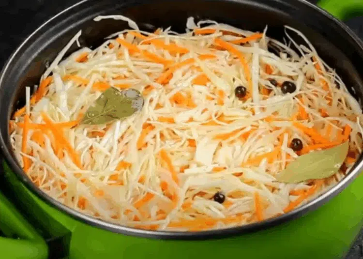 Вкусно кисело зеле без дълго чакане. Хрупкава рецепта: 3 дни и е готово 1