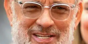 Изненадващо! Отмениха престижна награда на Том Ханкс 3