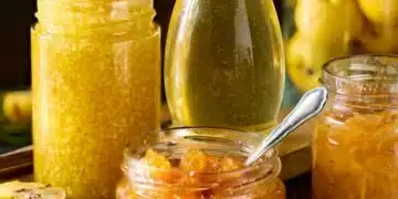 Сладка конфитюр и мед в буркани