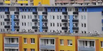 Модерни жилищни сгради в град