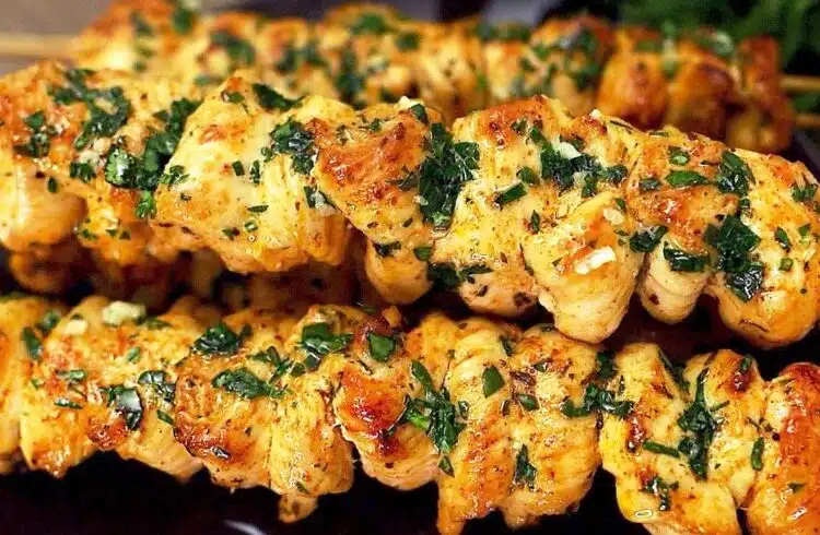 Просто вземете пилешки гърди. Домашен шашлик: вкусен и бърз 1 Просто вземете пилешки гърди. Домашен шашлик: вкусен и бърз 1