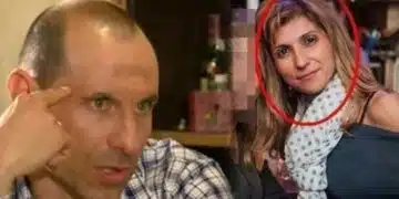Жена с шал в заведение.