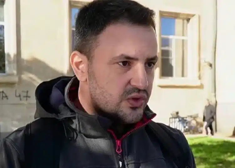 Баща твърди, че детето му е отведено в чужбина без неговото съгласие и разрешение 1