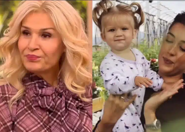 Внучката на водещата на „На кафе” Гала стана на една годинка 1 Жена и дете в градина.