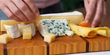 4 грешки при съхранение на сирене, които ще доведат до бързото му разваляне 6