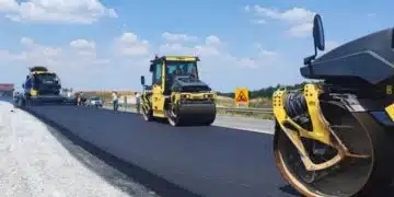 Асфалтиране на нова магистрала
