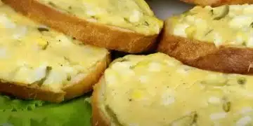 Запечени сандвичи с яйца и сирене