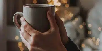 Как да се стоплите у дома през зимата без климатик, парно, ток и газ 1