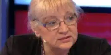 Жена на телевизионно предаване.