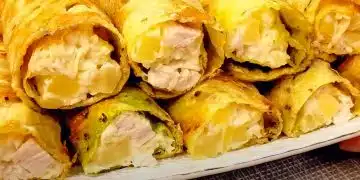 Рулца с пилешко и сирене