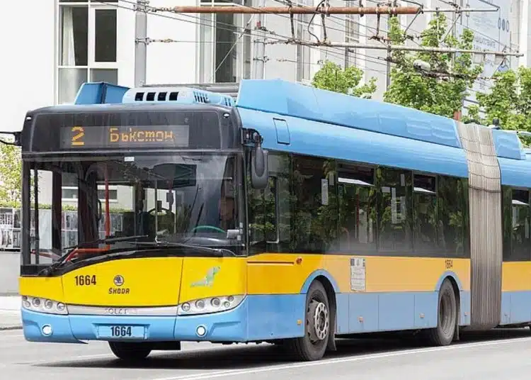 Тролейбус на маршрут номер 2