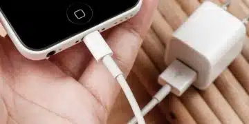 Как да изберете зарядно за смартфон в три стъпки – вземете предвид мощността, кабела и адаптера 1