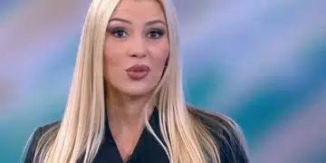 Ефирът пламна – русо изкушение прикова погледите 13