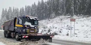 Зимата дойде в Пампорово със снеговалеж и 10 см покривка 13