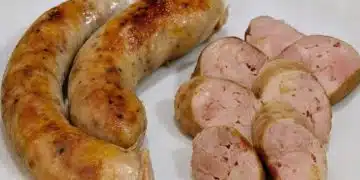 Домашна свинска наденица: проста рецепта без химикали, която е по-вкусна от купената от магазина. 2