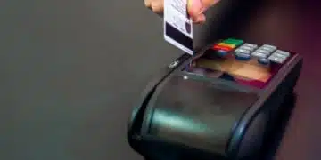 Плащане с карта на терминал
