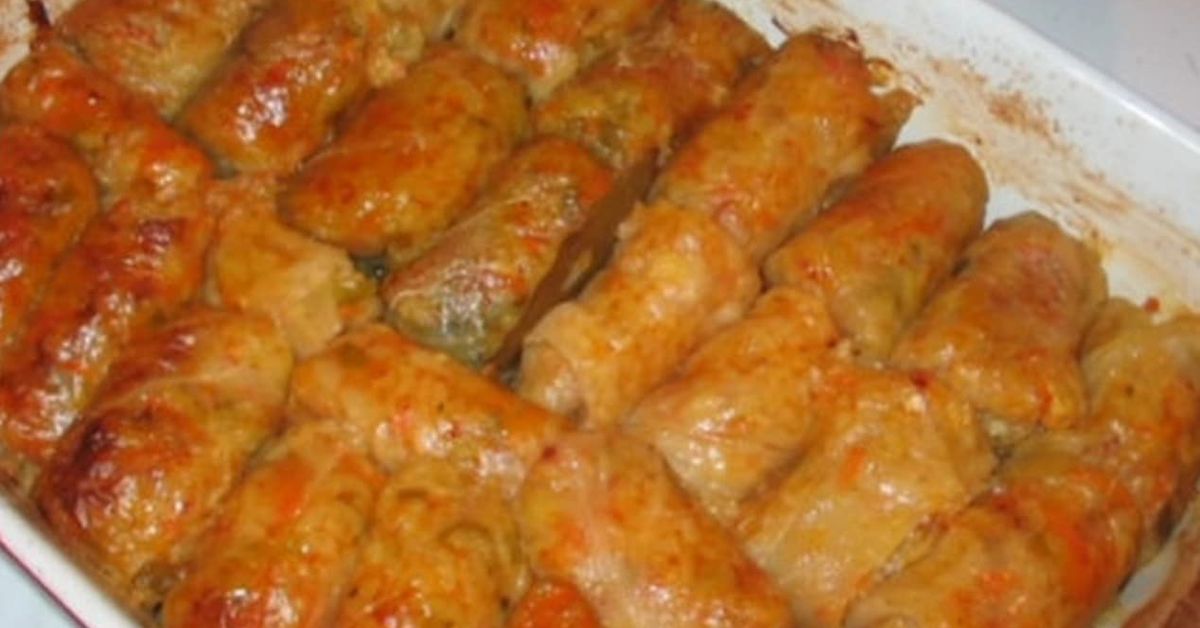 Постната сарма на съседката събра всички на масата, тази година пак я приготвям, давам рецептата Апетитни пълнени зелеви сарми, запечени до златисто в тава.