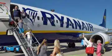 Билети на Ryanair се продават с 50% надценка от посредници, твърди компанията 1