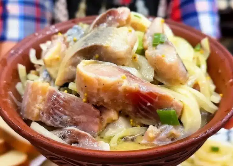 Тайната на финландски моряк: тази марината превръща херингата в ястие, по-скъпо от червената риба. Готвя я в буркани 1