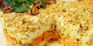 Оригиналната новогодишна салата "Шапката на Мономах". Проста и вкусна, не изисква месо! 1
