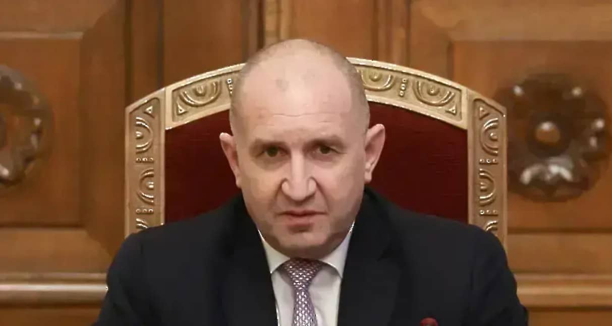 Извънредно обръщение днес към българския народ от президента Румен Радев!